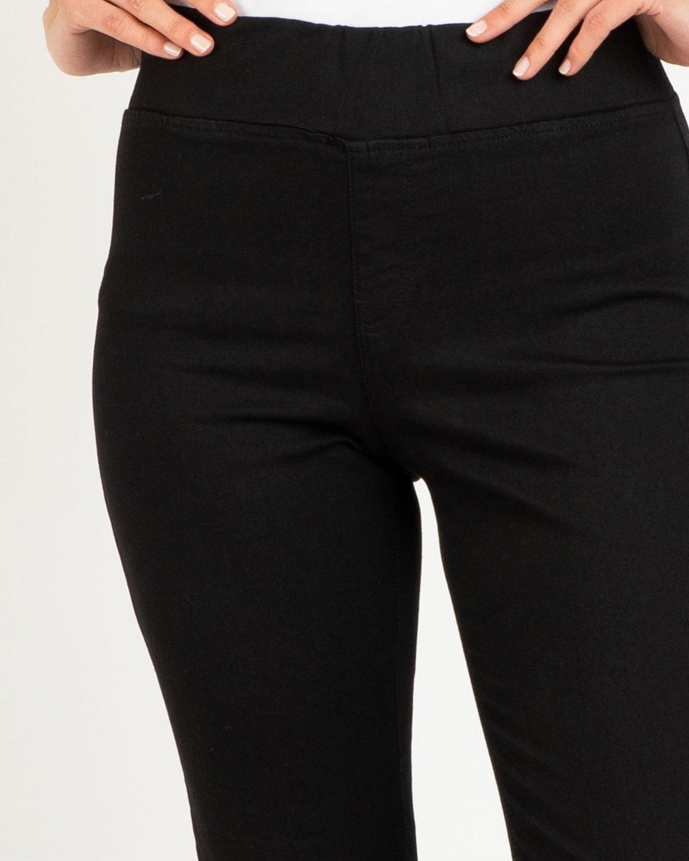 The Miller Stretch Jean goes with absolutely everything and is a wardrobe must have.  The thick elastic waistband makes these the comfiest jean ever whilst featuring a flattering mid rise fit.