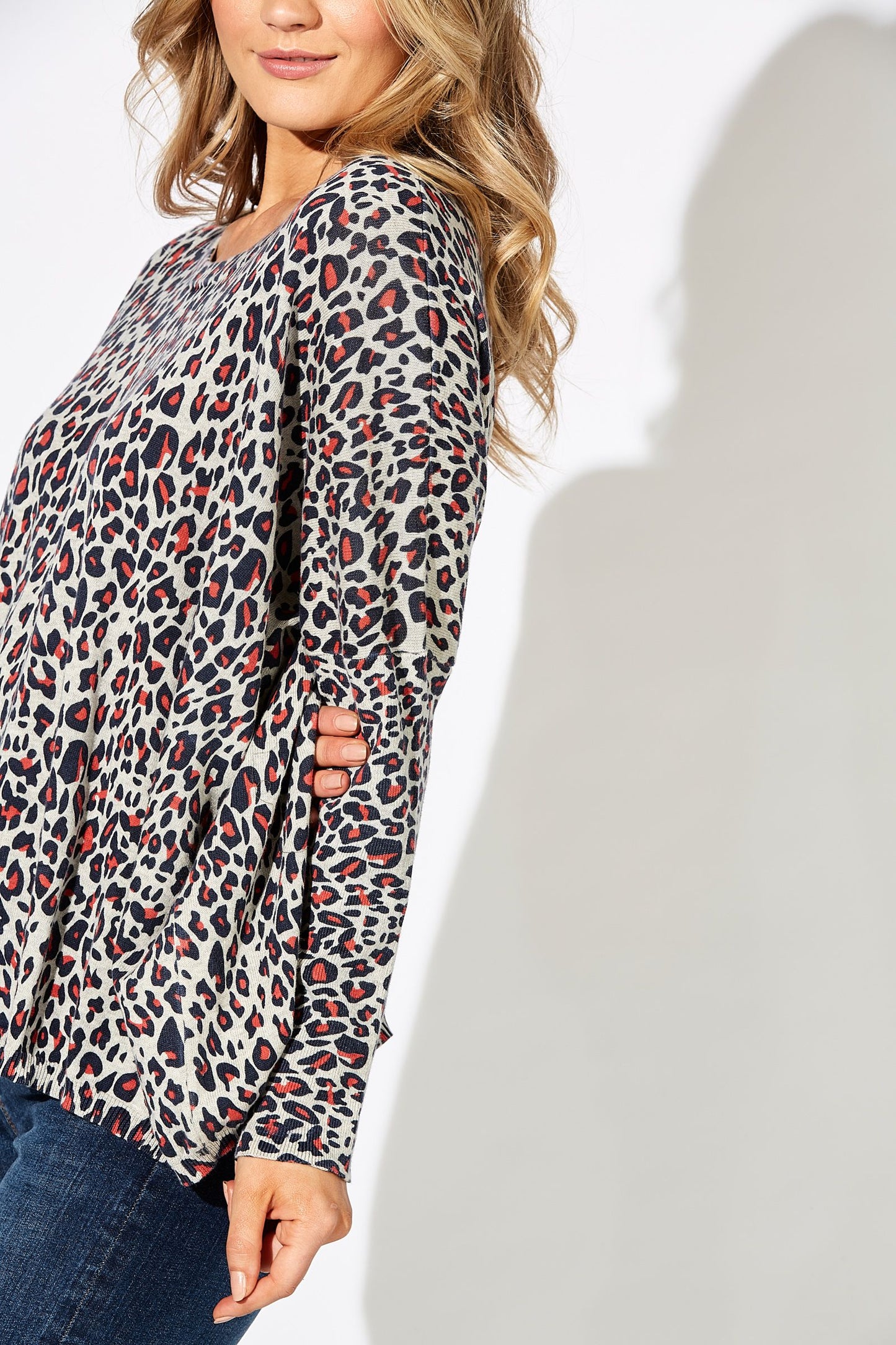 The Summit Knit by Haven is simply gorgeous. Partnered with jeans or joggers and a pair of sneaks, done. This effortless piece will take you on your school run, out to coffee with friends and will even get you through that video call for work, it is seriously versatile. Made from 100% cotton.