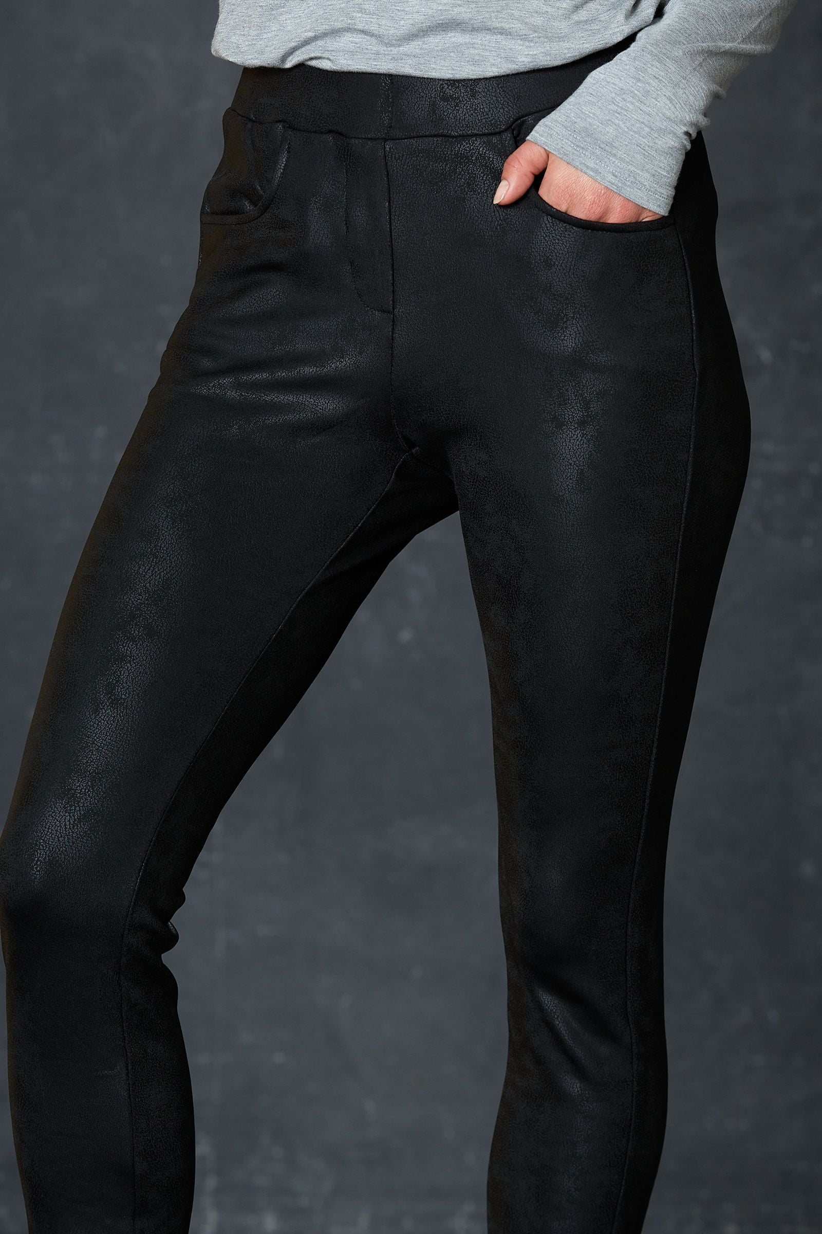 Lazy Dayz Legging, black legging, snake skin print, animal print, polyester PU spandex mix, winter 2022, autumn 2022, faux zip, 2 pockets, on trend, alternative to jeans, small business