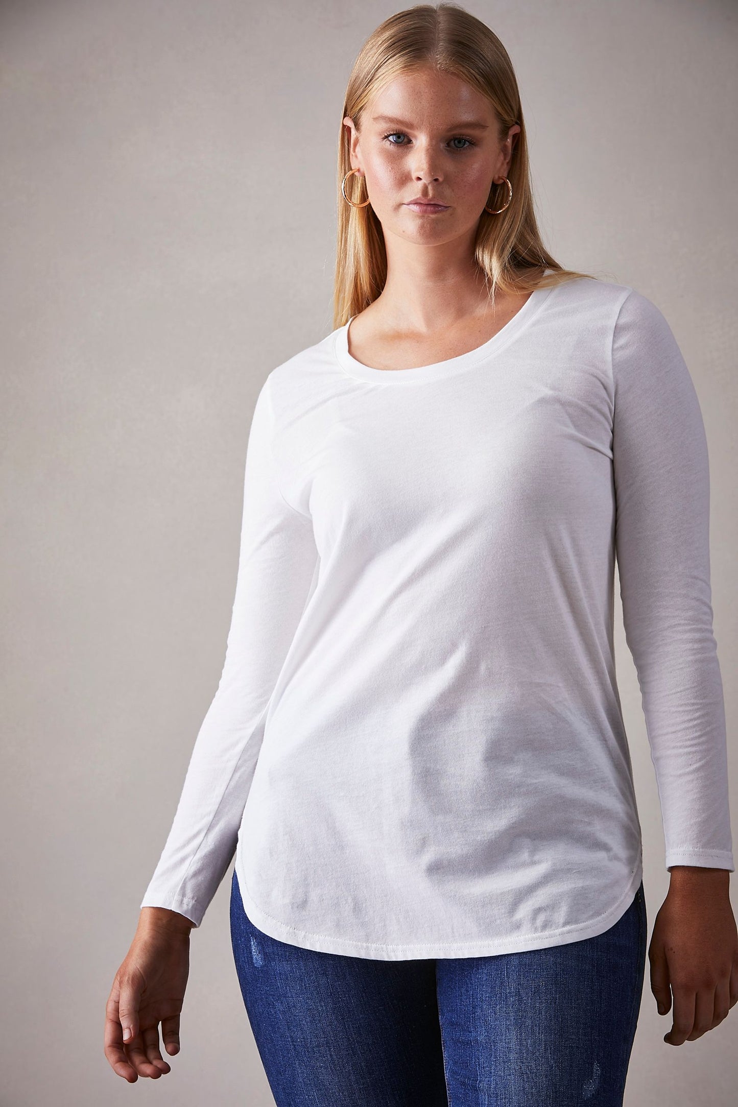 Relax Tee, 100% soft breathable cotton, scoop hem, round neck, longer back, summer, winter, stylish, eb&ive, isle of mine, haven, jogger, denim, smart casual, comfortable, on trend, inclusive sizing, Australian designers, fashion, options, eco friendly options, sustainable clothing, sourced locally, lady start up, small business, support small business, knits, sale, ethically manufactured