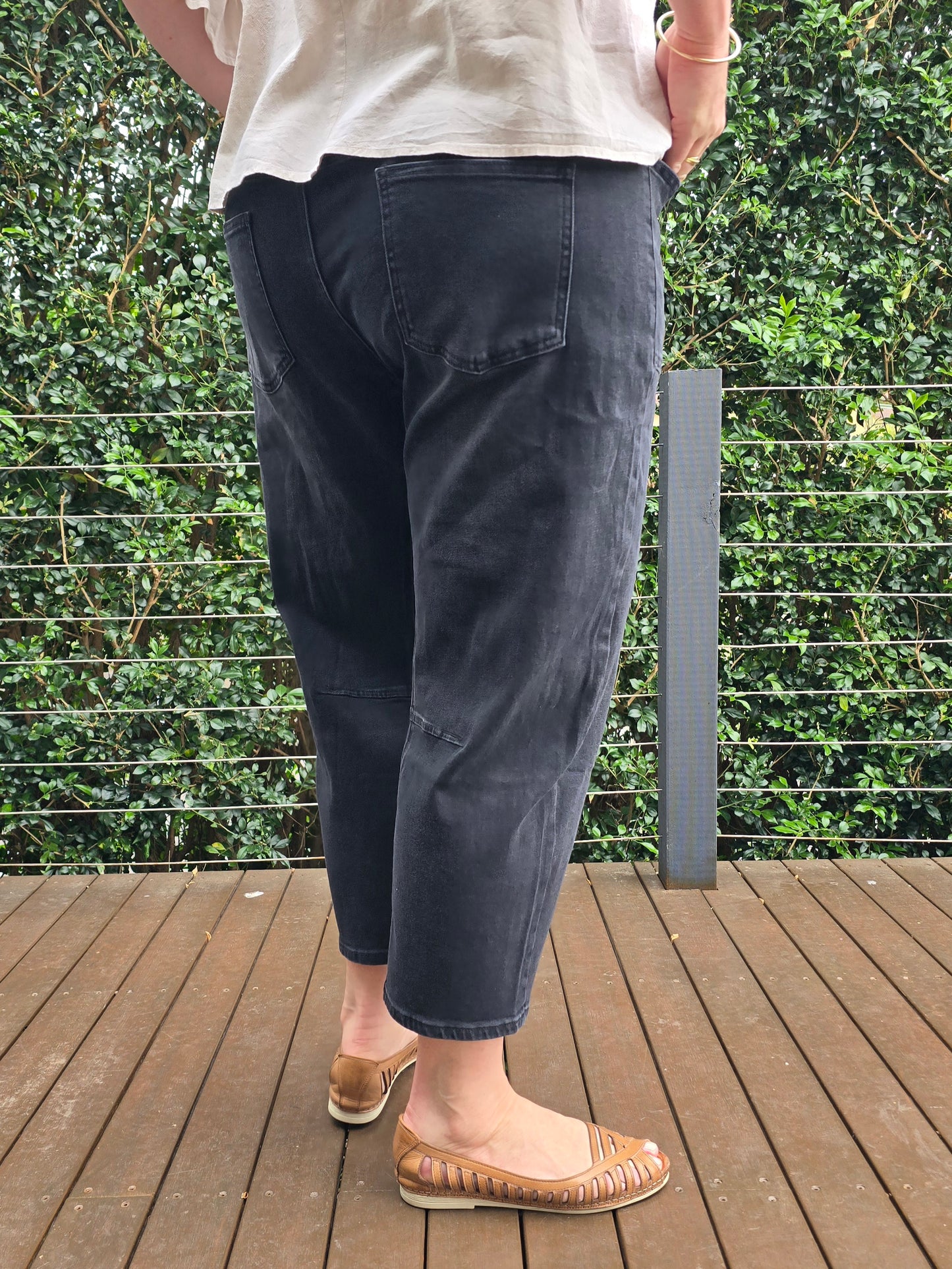 Barrel Jeans - Black