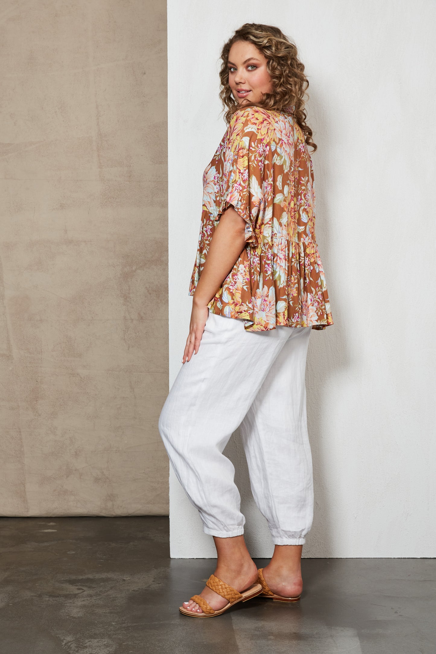 Alma Button Top - Clay Jardin