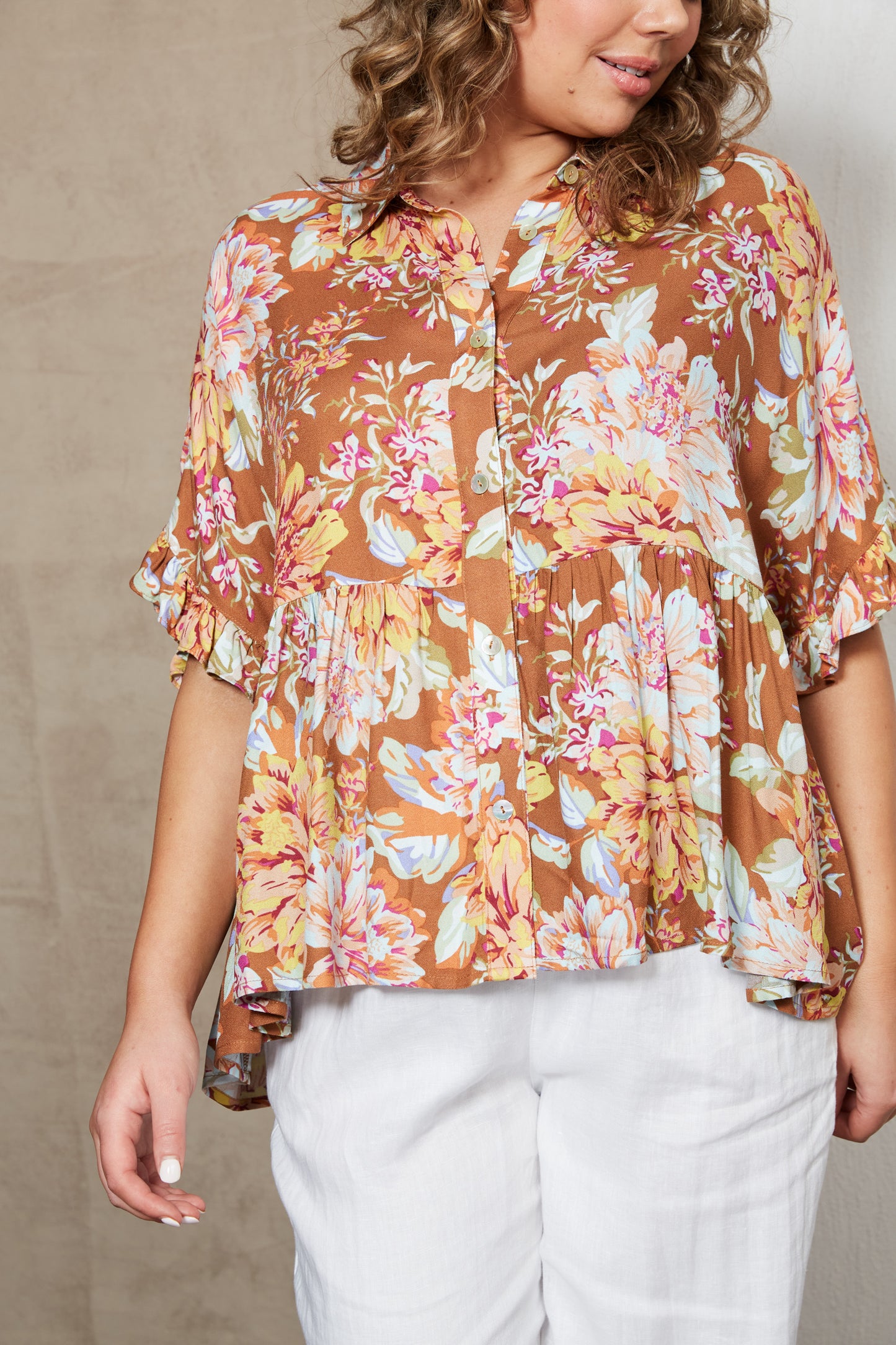 Alma Button Top - Clay Jardin