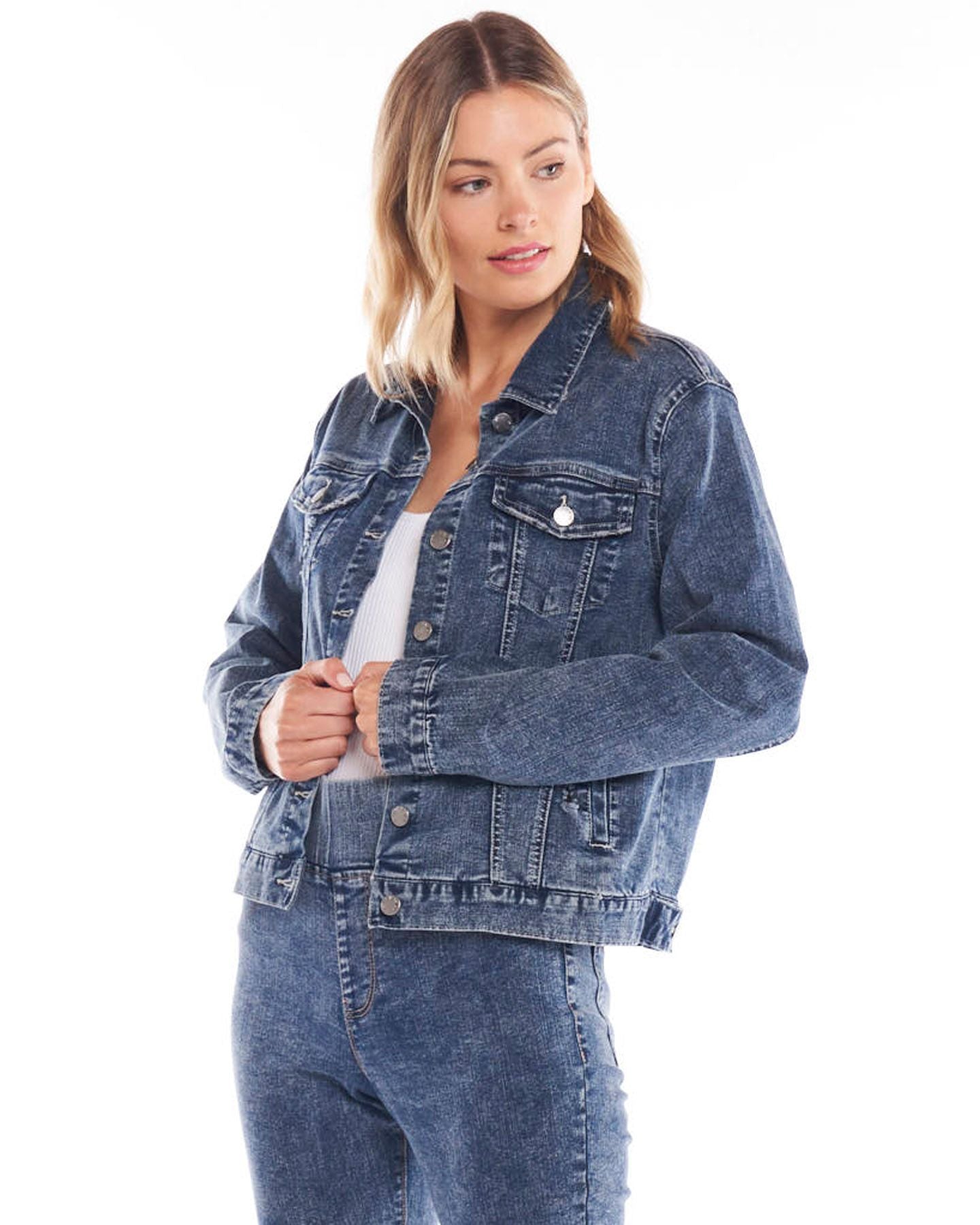 Sass Clothing, Betty Basics, denim jacket, dusty blue, wardrobe staple, denim double denim, winter 2022, autumn 2022, cool nights, throw on, smart casual, dress it up or down, must have, top pick, comfort, support small business, online 