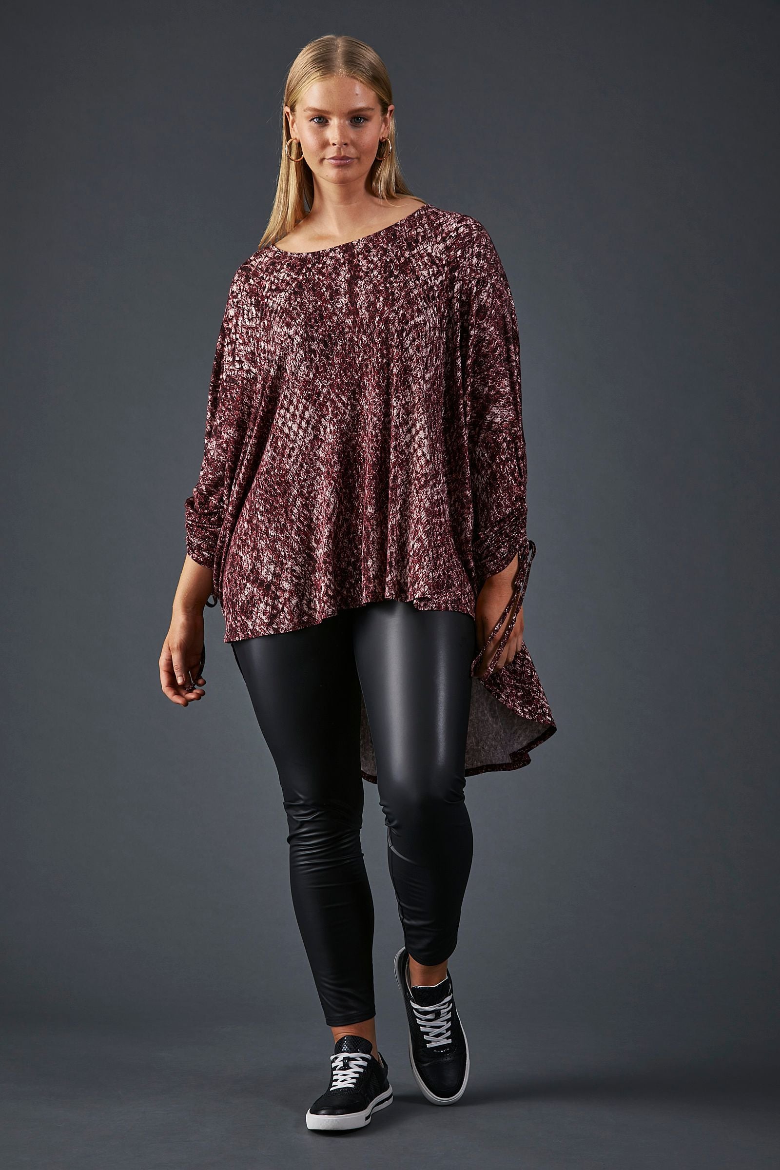 El Questro Ruched Top, Boa, Mud, Port, round neck, long scoop at back, ruched sleeve,  rayon spandex mix, leopard print, eb&ive, winter 2022, autumn 2022, small business, online, one size