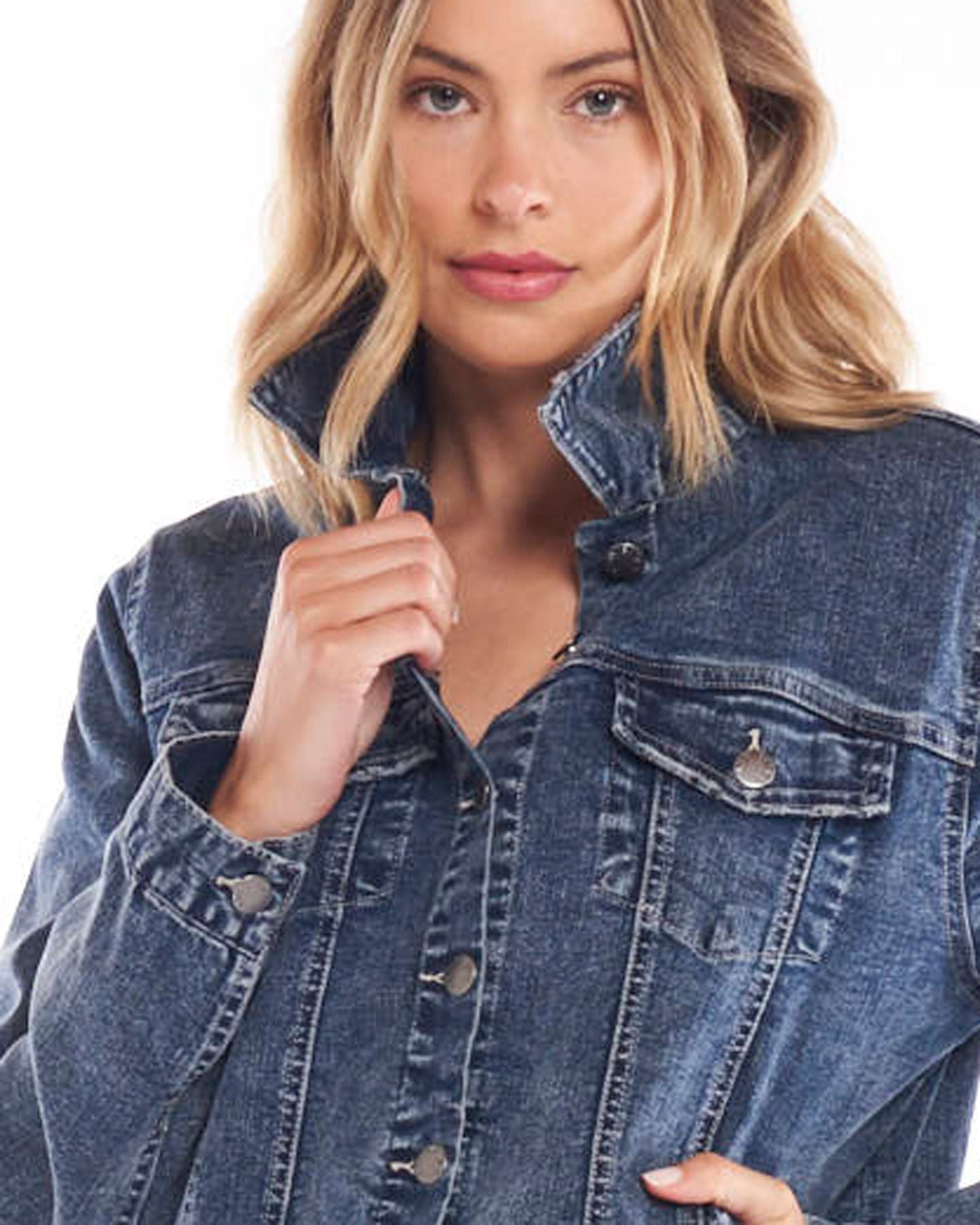 Sass Clothing, Betty Basics, denim jacket, dusty blue, wardrobe staple, denim double denim, winter 2022, autumn 2022, cool nights, throw on, smart casual, dress it up or down, must have, top pick, comfort, support small business, online